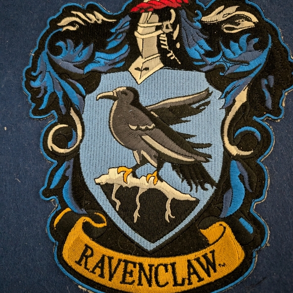 Universal Studios Harry Potter Ravenclaw Banner - Picture 3 of 6